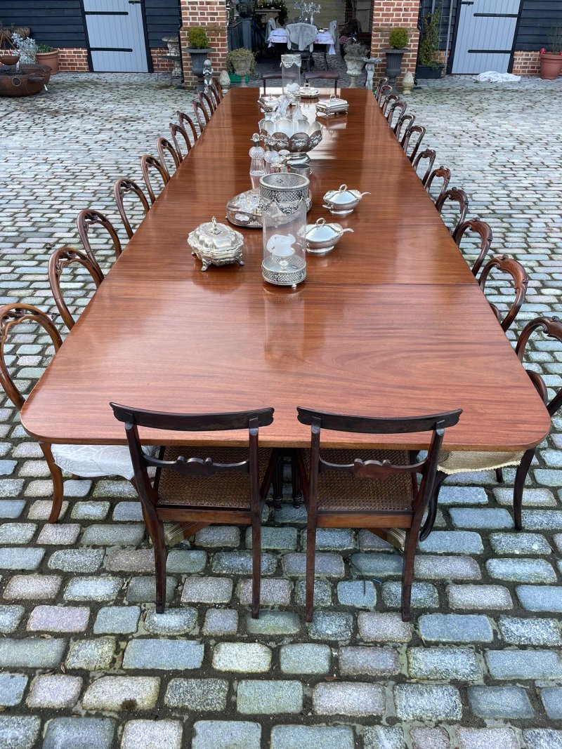 Rare 28 Seater 6 Pilar Antique George III Quality Mahogany Dining Table 72 x 161 x 609 cm - Image 7